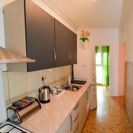 Apartment Anja *